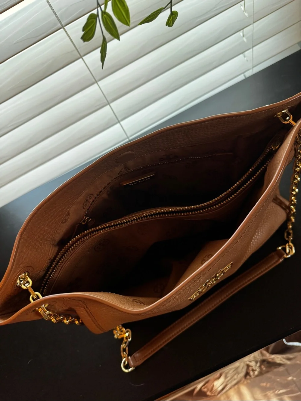 Tory Burch Chestnut Brown Pebbled Leather Shoulder Bag with Gold Chain